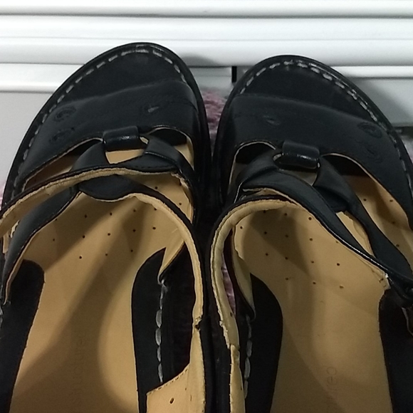 Clarks black leather sandals - Picture 5 of 10